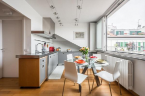 tHE Orange Attic - Navigli Area